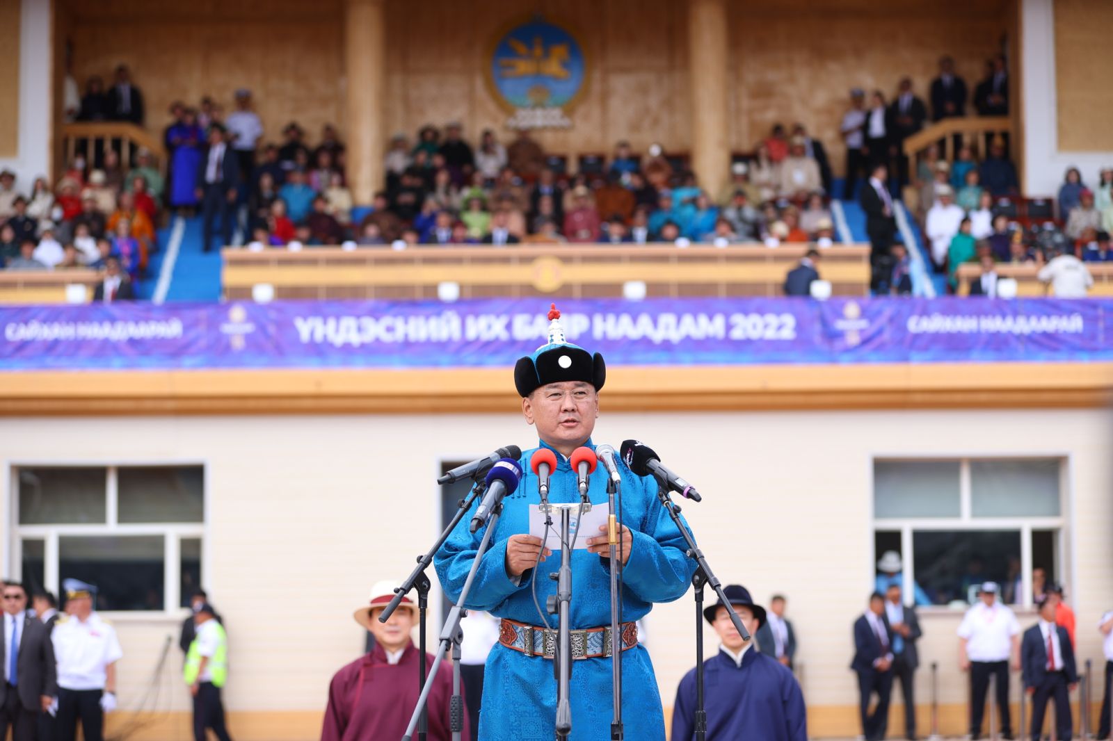 Монгол Улсын Ерөнхийлөгч У.Хүрэлсүх: Эзэн Богд Чингис хааны хөргийг айл өрх, албан байгууллага бүр хүндэтгэн залах тухай зарлигийг буулгаж байна