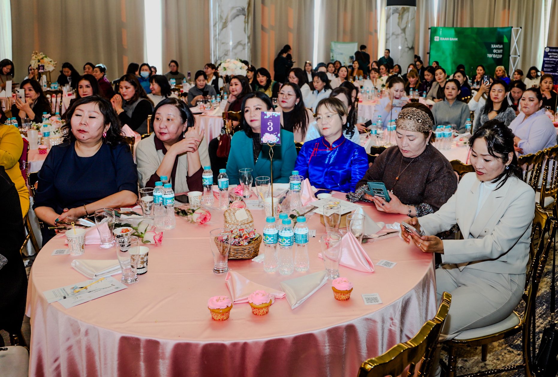 Бизнес эрхлэгч бүсгүйчүүдэд ЗБДС-ийн талаар танилцууллаа