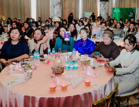 Бизнес эрхлэгч бүсгүйчүүдэд ЗБДС-ийн талаар танилцууллаа